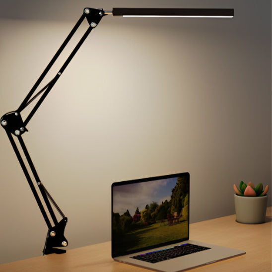 lampe de bureau lumiere chaude couvre large espaace de travail
